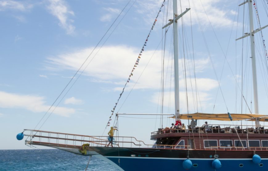 Hurghada Pirate Boat Trip From El Gouna – Pirate Ship – Snorkel Tours