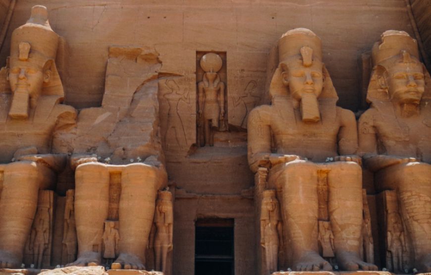 Enjoy Cairo to Abu Simbel tour by plane 